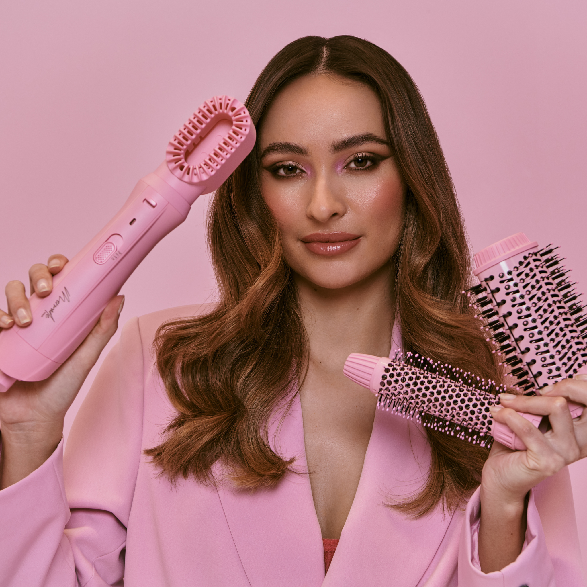 Model using the Interchangeable Blow Dry Brush - Pink